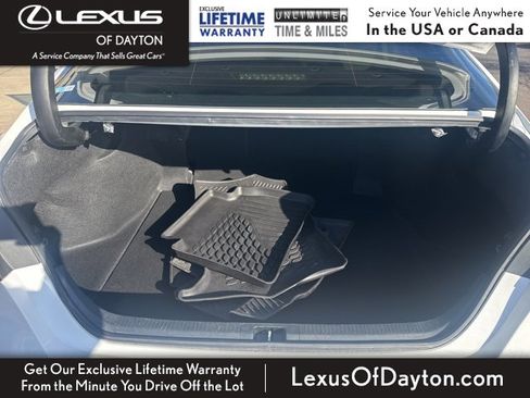 Used 2022 Toyota Camry SE image 32