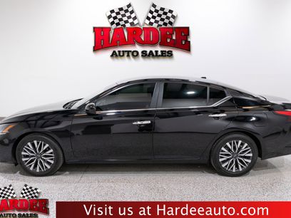 Used 2024 Nissan Altima 2.5 SV