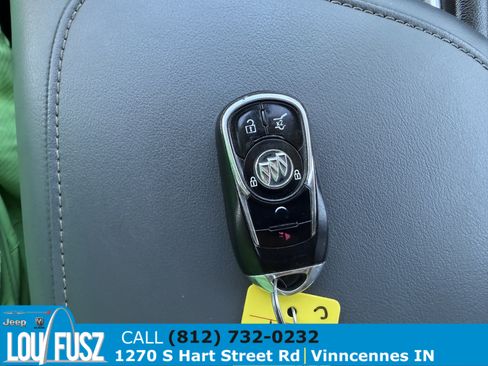 Used 2020 Buick Enclave Essence AWD/4WD image 27