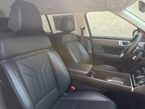 Used 2025 Hyundai Santa Fe SEL AWD/4WD image 39