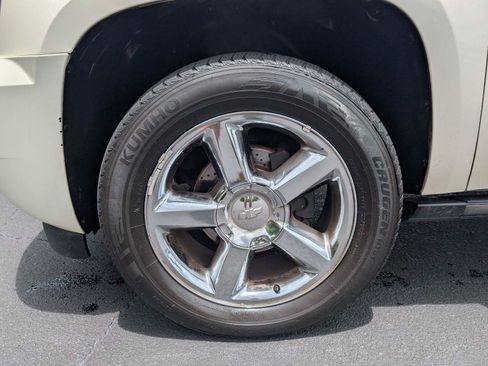 Used 2013 Chevrolet Tahoe LTZ AWD/4WD image 9