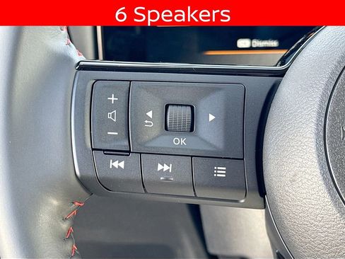 Used 2025 Nissan Kicks SR image 10