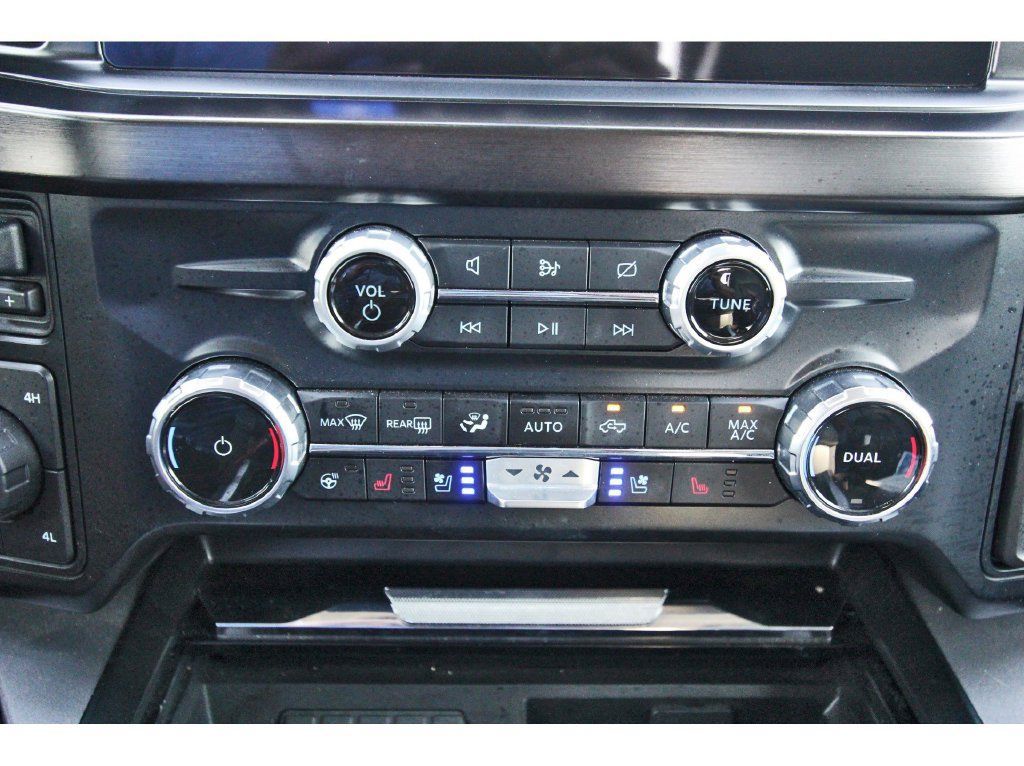Used 2023 Ford F350 Lariat w/ Tow Technology Package AWD/4WD image 31