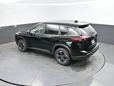 Used 2025 Nissan Rogue SV AWD/4WD image 40