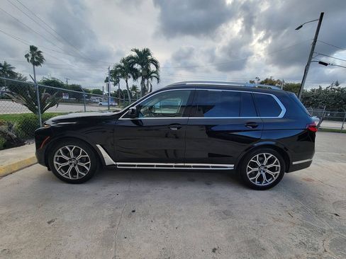 Used 2026 BMW X7 xDrive40i AWD/4WD image 7