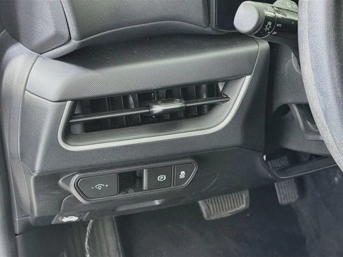 Used 2025 Kia K4 FWD image 13