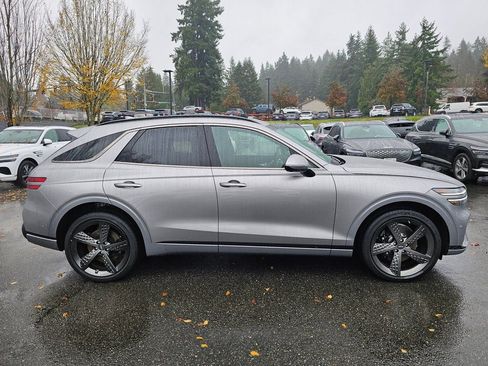 Used 2025 Genesis GV70 3.5T Sport w/ Sport Advanced Package image 4