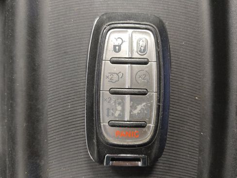 Used 2021 Chrysler Voyager Lxi FWD image 32