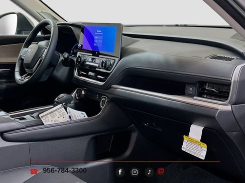 New 2026 Toyota Grand Highlander AWD image 32