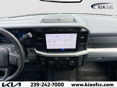 Used 2023 Ford F250 XLT w/ XLT Premium Package image 17