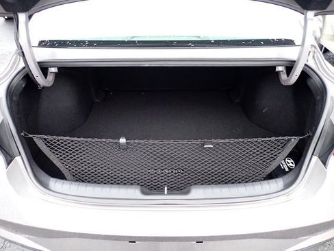 Used 2023 Hyundai Elantra SEL image 8