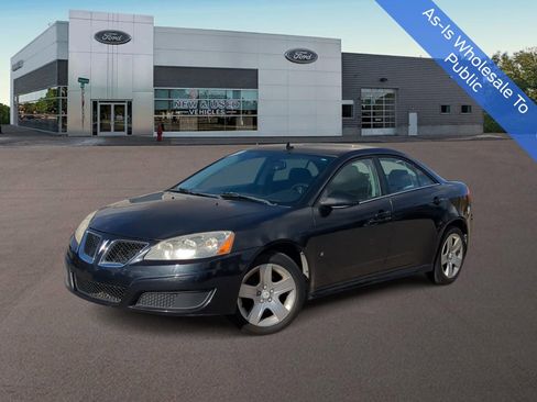 Used 2009 Pontiac G6 Sedan w/ Preferred Package image 1