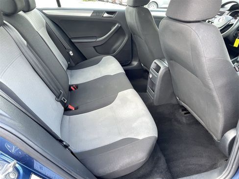 Used 2018 Volkswagen Jetta S image 23