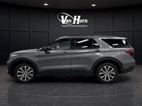 Used 2023 Ford Explorer ST-Line image 13