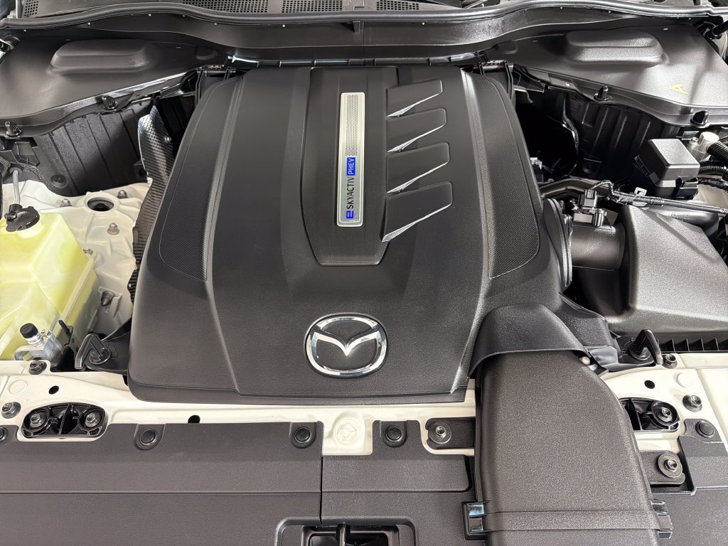 Used 2025 MAZDA CX-70 Plug-In Hybrid w/ Premium Plus AWD/4WD image 26