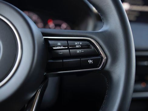 Used 2024 MAZDA CX-90 Plug-In Hybrid w/ Preferred AWD/4WD image 7