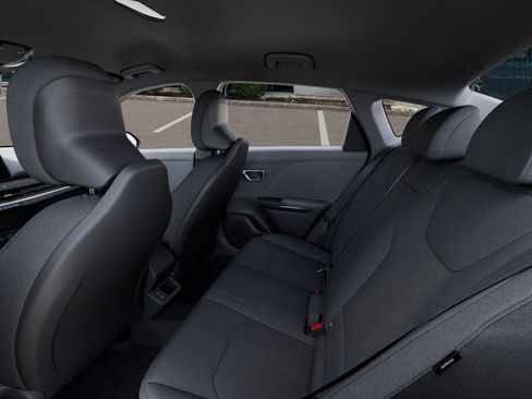 New 2026 Kia K4 LXS image 18