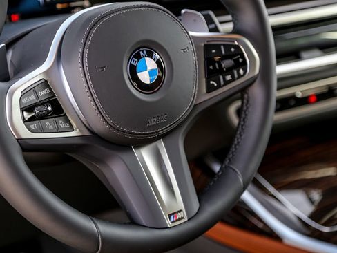 New 2026 BMW X7 xDrive40i w/ Executive Package image 12