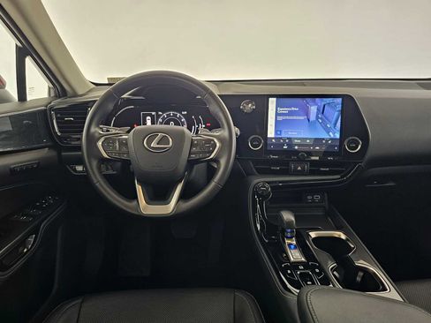 Certified 2025 Lexus NX 250 FWD w/ Premium Package image 18