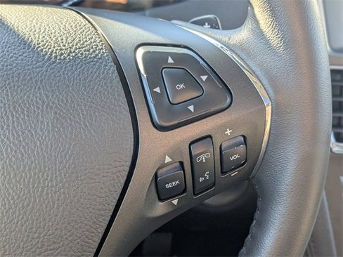 Used 2014 Lincoln MKT FWD image 26