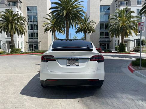 Used 2018 Tesla Model X 100D image 24