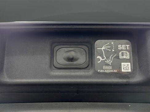Used 2023 Ford Mustang Mach-E Premium AWD/4WD image 28