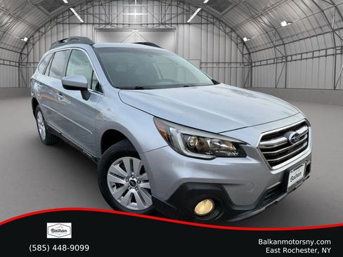 Used 2018 Subaru Outback 2.5i Premium image 1