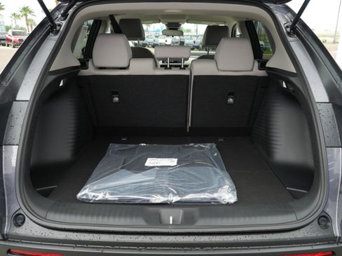 New 2027 Honda HR-V LX image 8