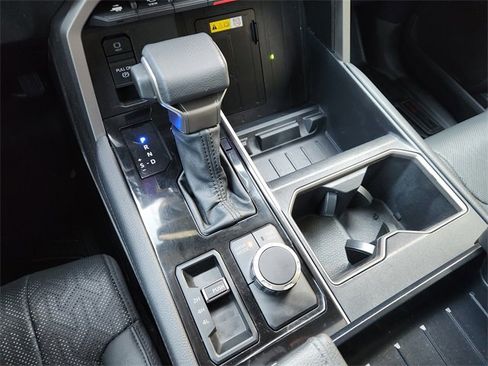 Used 2022 Toyota Tundra Limited image 16