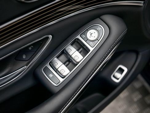 Used 2020 Mercedes-Benz Maybach S 560 4MATIC image 30