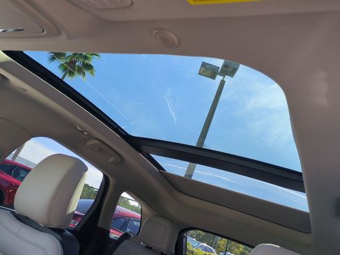 New 2026 Lincoln Corsair Premiere image 20