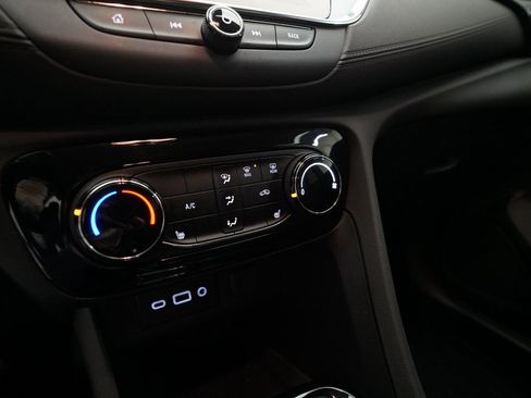 Used 2023 Buick Encore GX Preferred w/ Cold Weather Comfort Package image 20