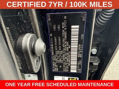 Used 2023 Toyota Corolla Cross AWD Hybrid image 29