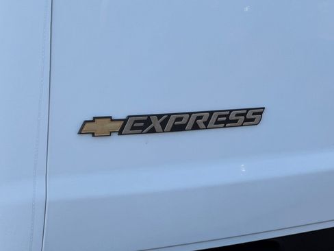 New 2025 Chevrolet Express 2500 w/ Driver Convenience Package RWD image 23