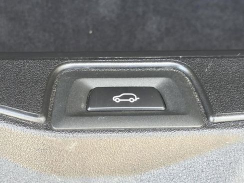 Used 2020 BMW X5 sDrive40i w/ Luxury Seating Package RWD image 15