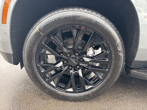 New 2026 GMC Yukon XL Elevation w/ LPO, Elevation Black Package image 38