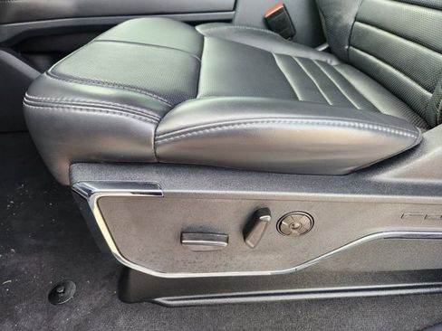 Used 2025 Ford F250 Platinum w/ FX4 Off-Road Package image 23