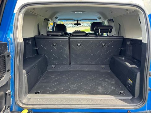 Used 2007 Toyota FJ Cruiser 4WD image 22