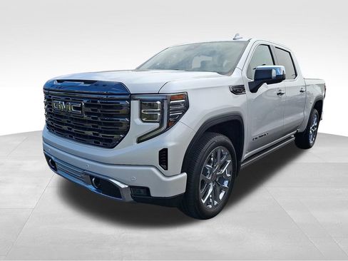 Used 2023 GMC Sierra 1500 Denali Ultimate AWD/4WD image 4