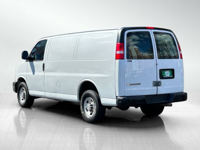 Used 2021 Chevrolet Express 2500 w/ Driver Convenience Package RWD image 6