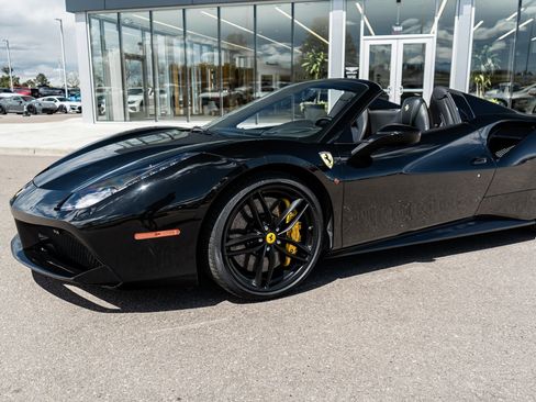 Used 2018 Ferrari 488 Spider RWD image 21