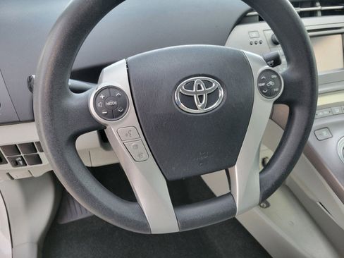 Used 2015 Toyota Prius Three image 23