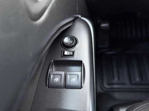 Used 2022 Chevrolet Colorado LT w/ Fleet Safety Package image 17