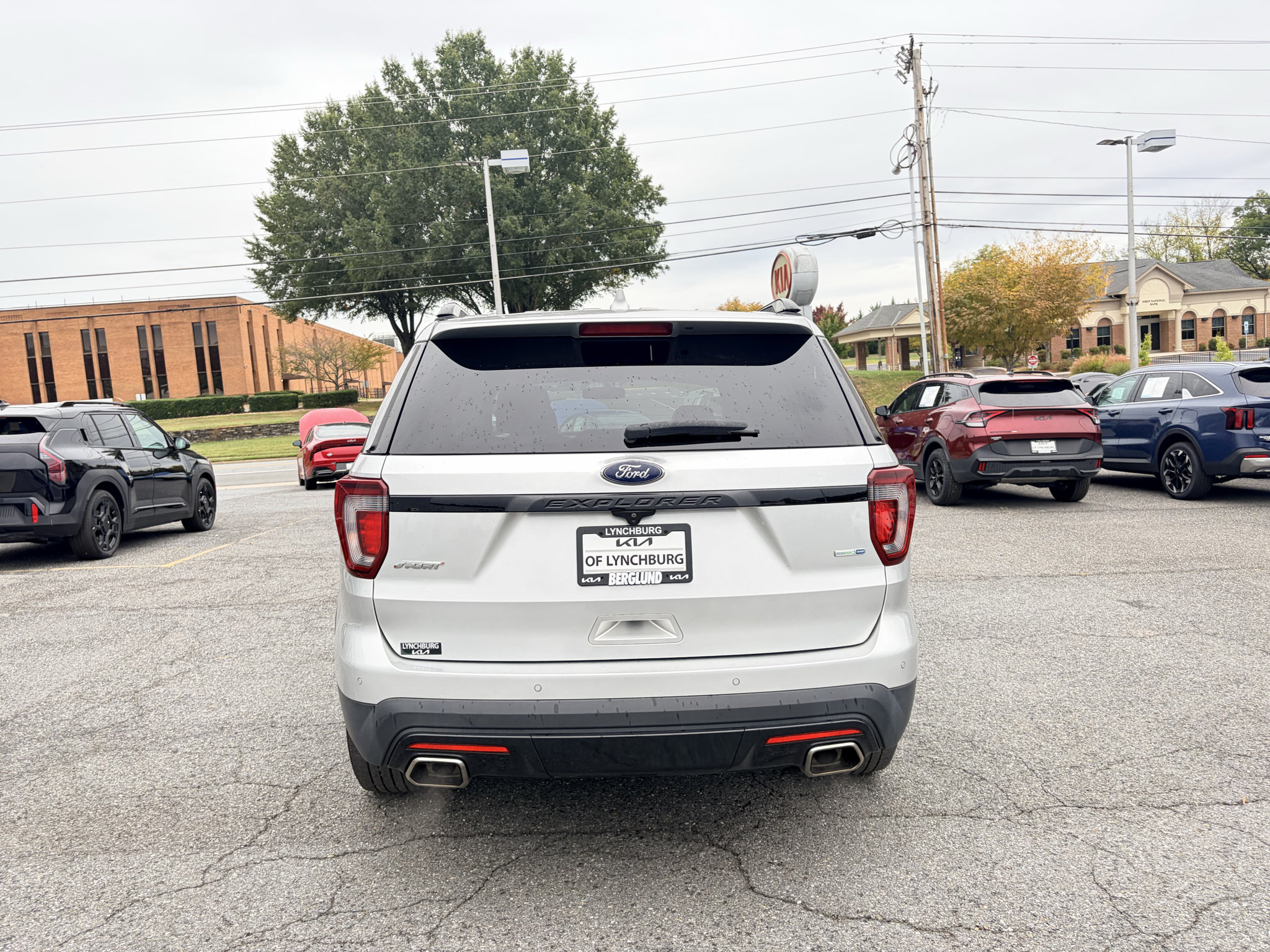 Used 2016 Ford Explorer Sport w/ Equipment Group 401A AWD/4WD image 7