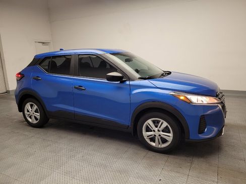Used 2022 Nissan Kicks S FWD image 11