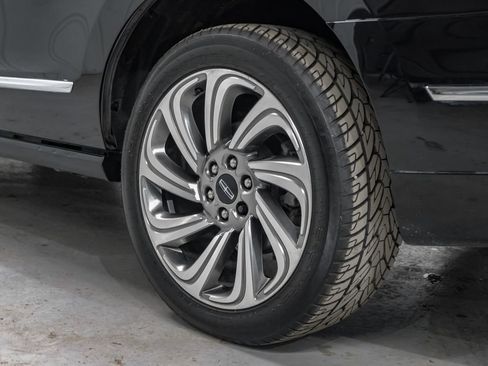 Used 2024 Lincoln Navigator Reserve AWD/4WD image 66