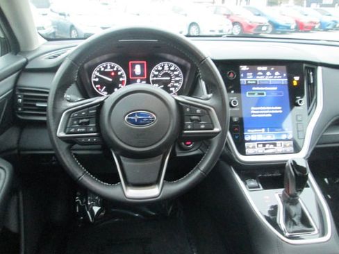 Used 2025 Subaru Outback Premium image 15