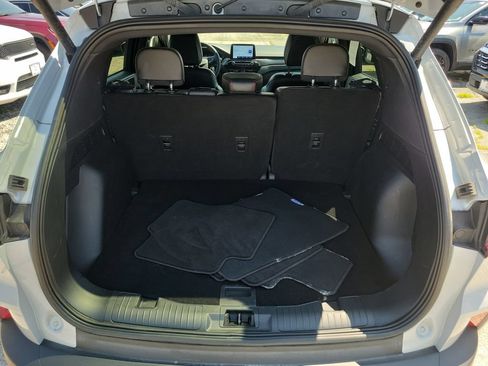Used 2025 Ford Escape ST-Line Select AWD/4WD image 7