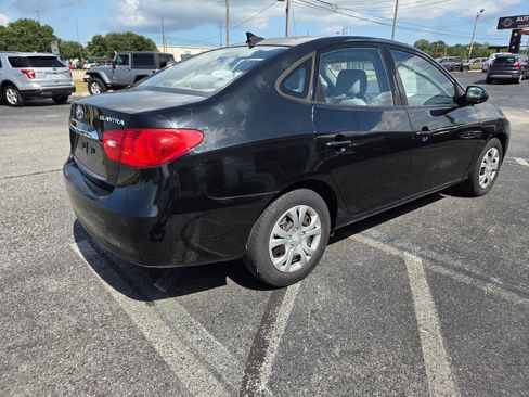 Used 2010 Hyundai Elantra GLS FWD image 6