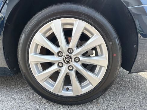 Used 2020 Toyota Camry LE FWD image 35